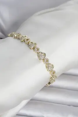 Pirinç Gold Renk Zirkon Taşlı Kalp Model Kadın Bileklik