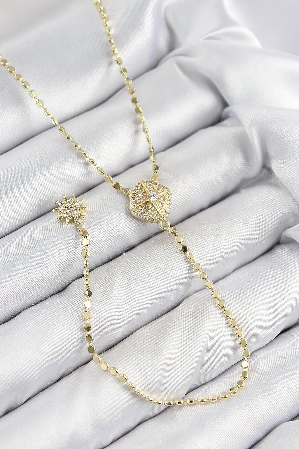 Pirinç Zirkon Taşlı Ezme Zincirli Madalyon Model Gold Renk Y Kolye