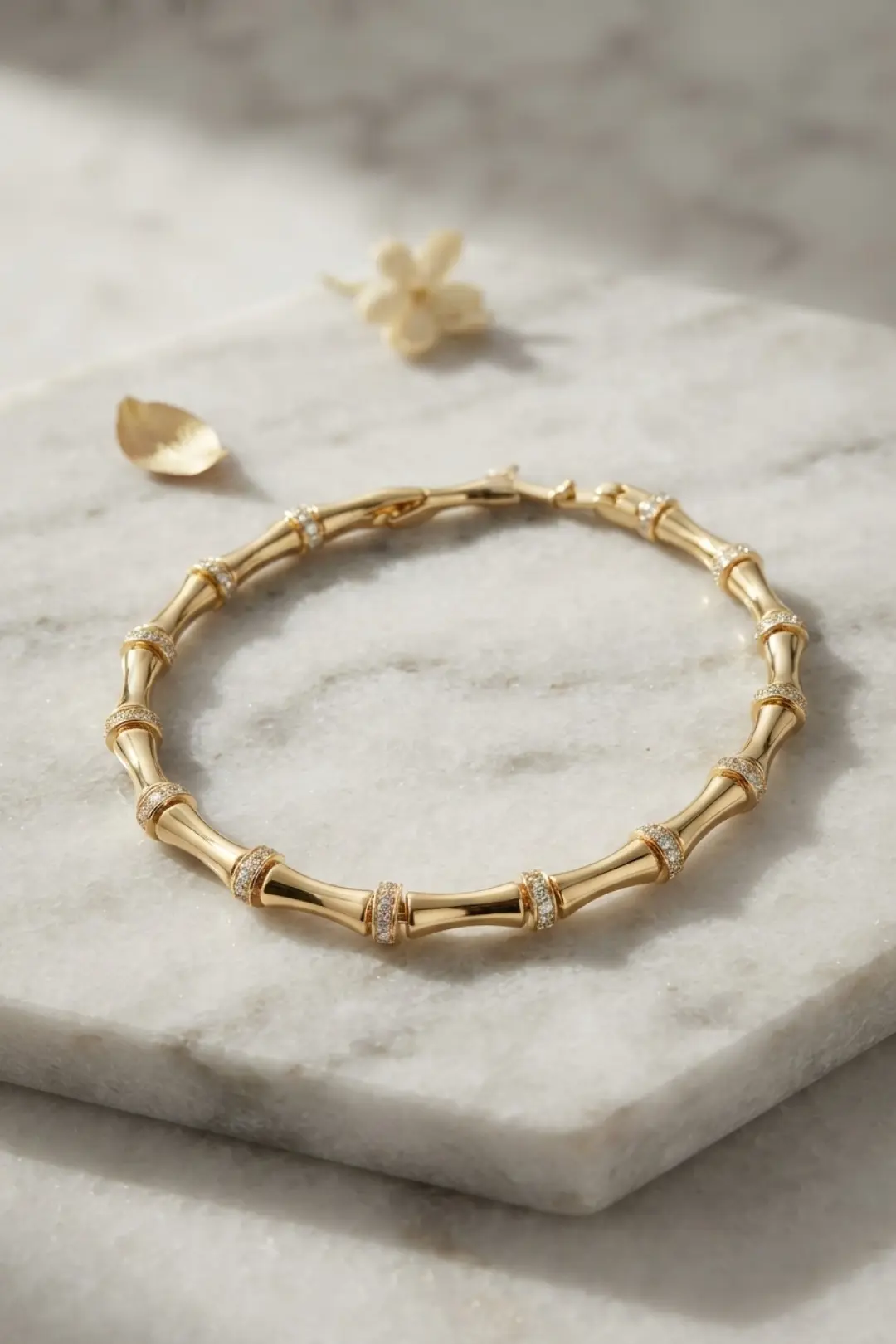 Gold Renk Bambu Model Zirkon Taşlı Kadın Bileklik