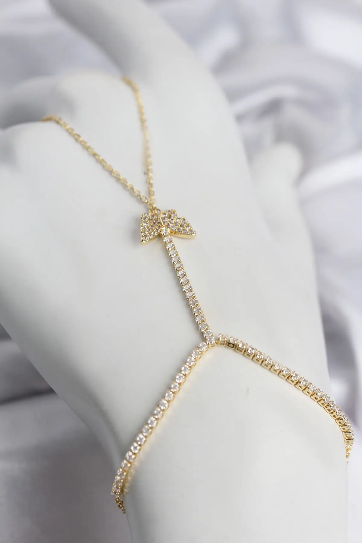Gold Renk Pirinç Zirkon Taşlı Kelebek Model Şahmeran