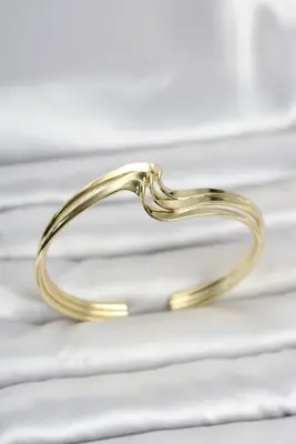 Zikzak Model Gold Renk Pirinç Kadın Bileklik